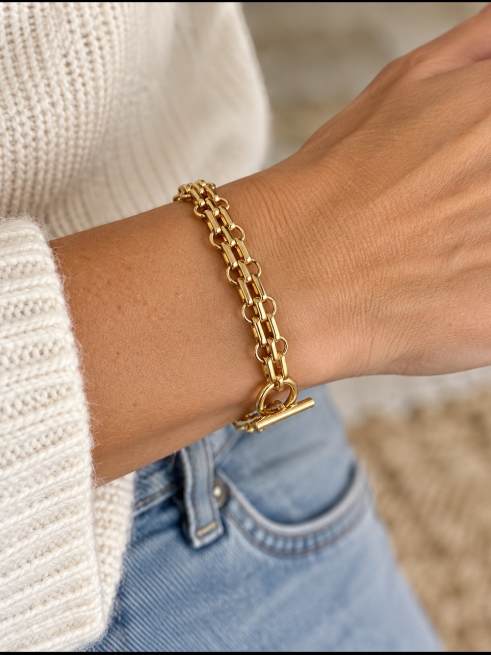Gold Chain Link Toggle Bracelet - Women Jewelry